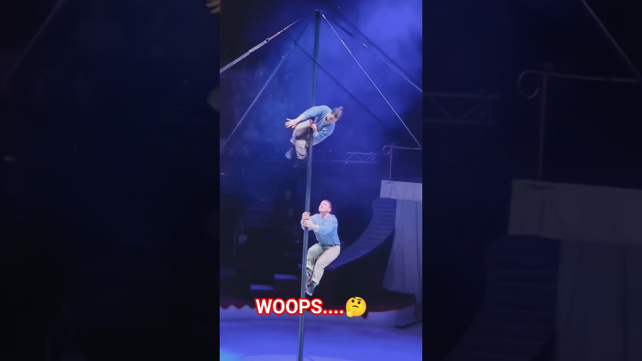 जबरदस्त कसरत  पोलवर  बॉडी कंट्रोल लेव्हल😲👌