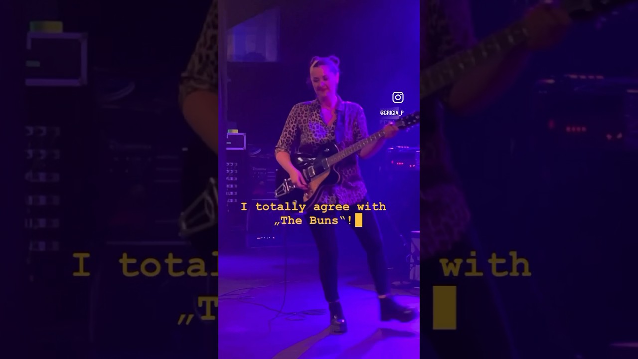 The Buns  Live in Munich About Lying