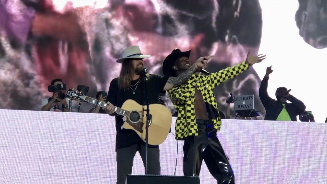 Billy Ray Cyrus & Lil Nas X - Old Town Road (Live from Rolling Loud Miami 2019)