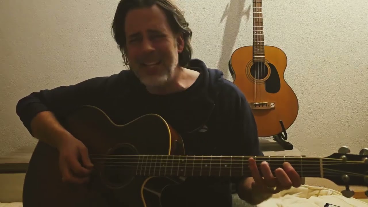 Coert - The frozen man - quick demo for a bass player after nite out ( beautiful sounding guitar)