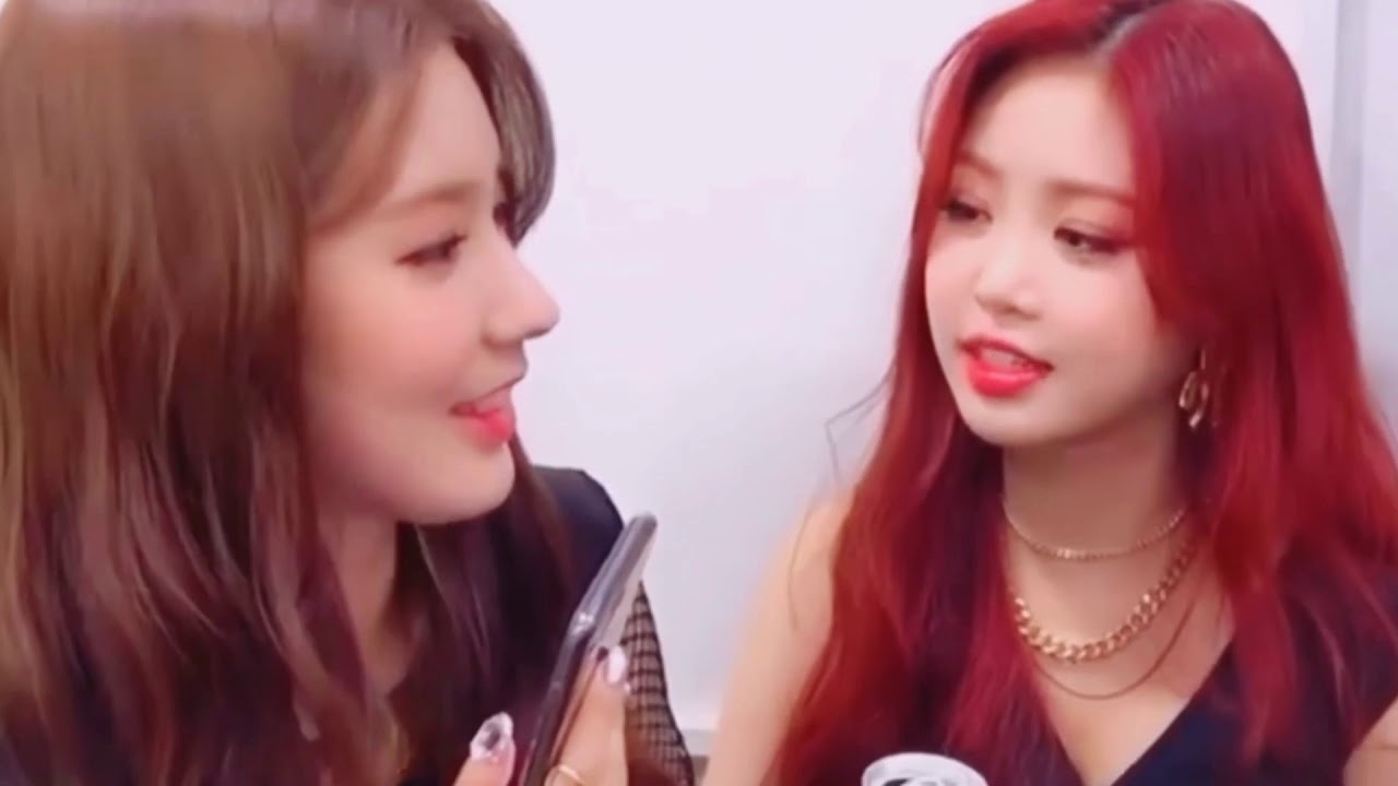 Soojin 👀 Miyeon moments ｜수진 미연 아이들 GIDLE 穗珍 美延