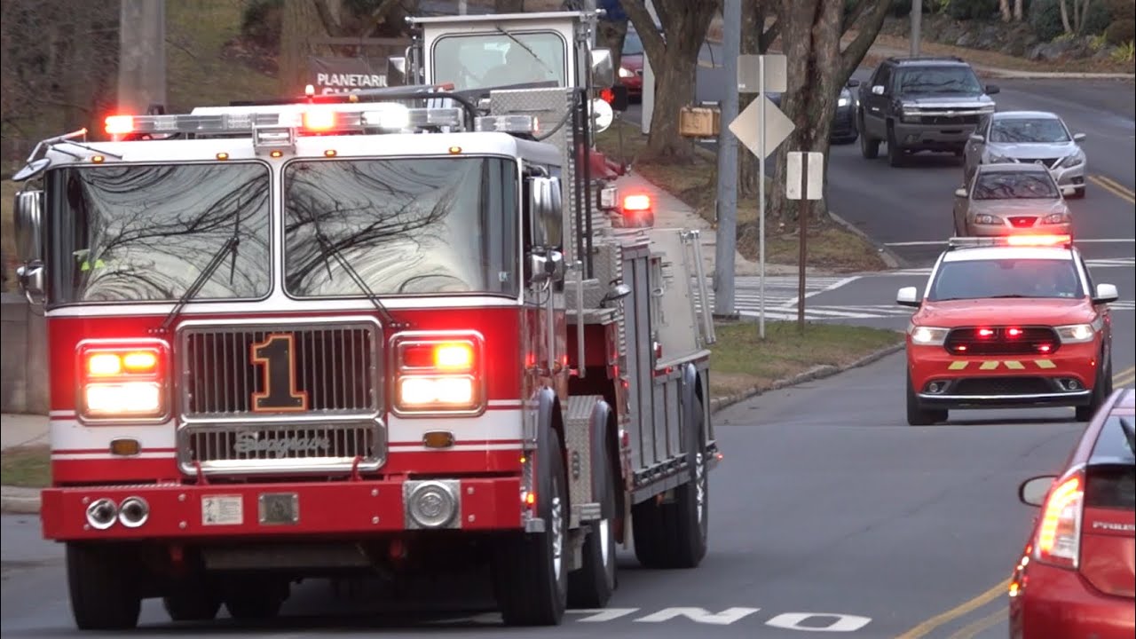 Reading Fire Department Ladder 1 & Car 3 Responding 1/27/24