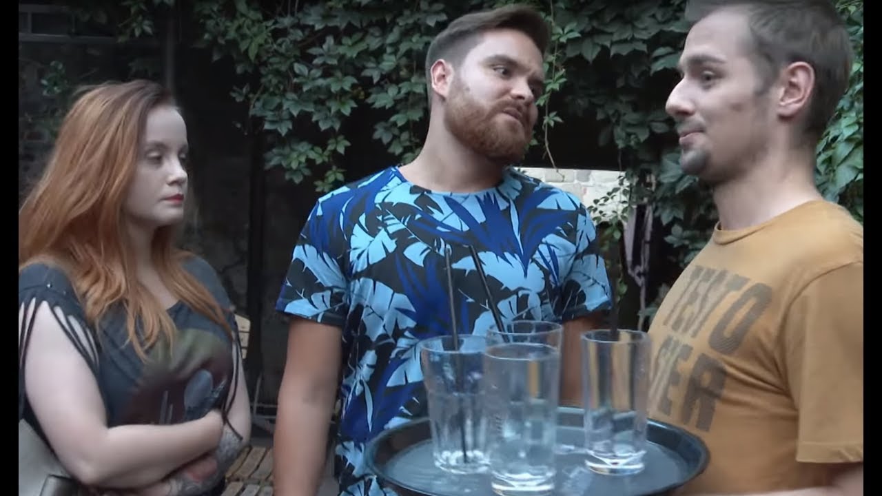 Irek kiedy usłyszał, że Konrad ma randkę. Życzył mu powodzenia . [19+ ODC. 331]