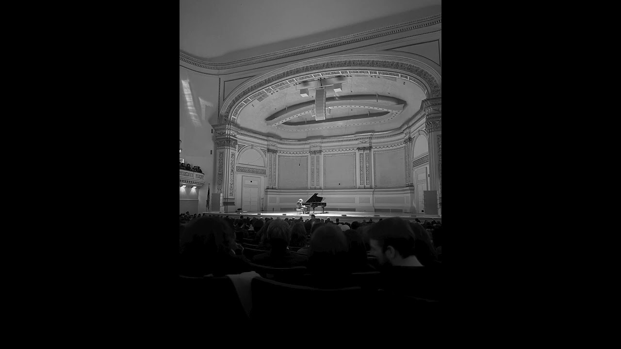 Cameron Winter - It All Fell In The River (Live at Carnegie Hall)