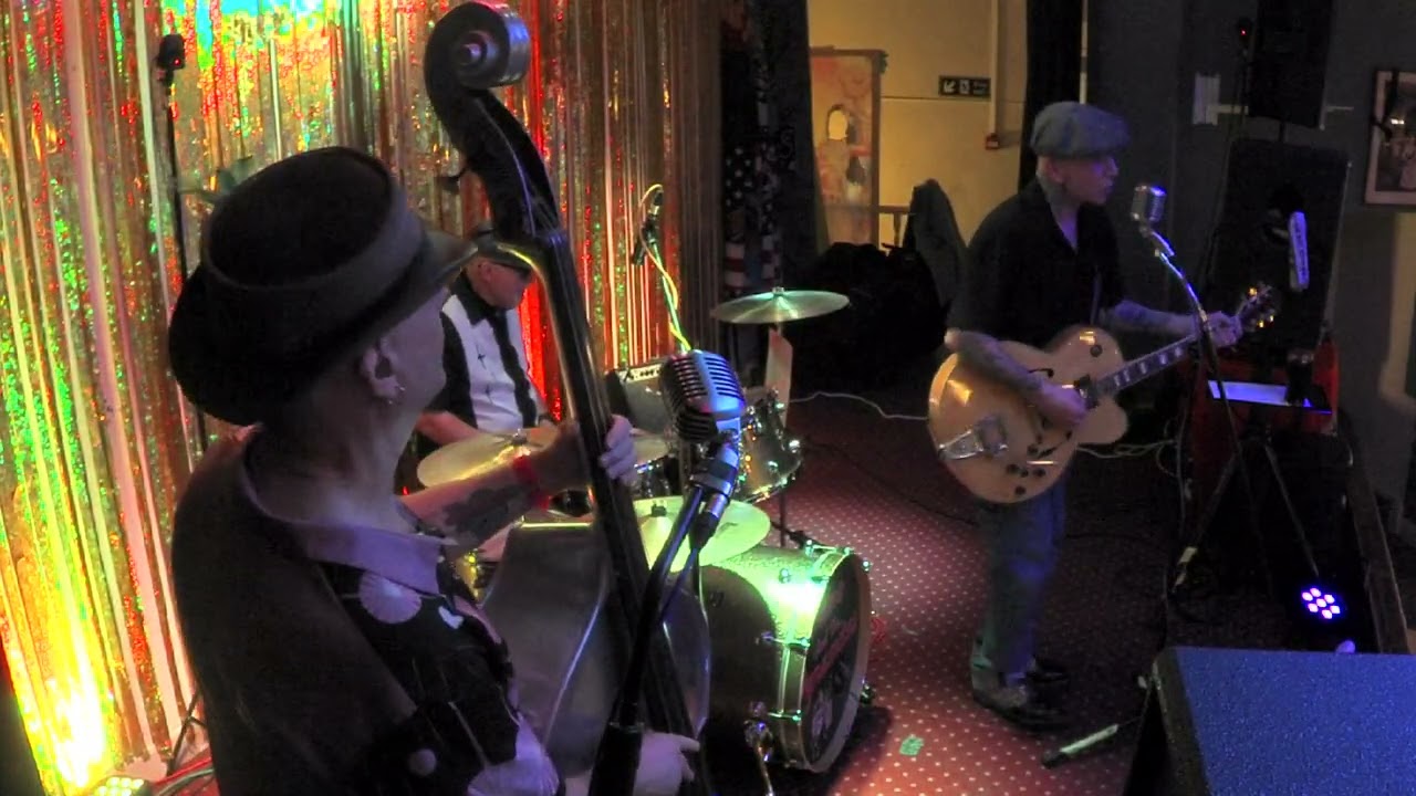 Why Sweet Love Me at Jive Looneys Band Event, Greenford RBL Club, Feb 2026