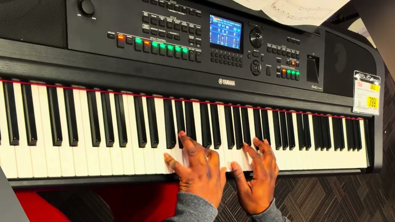 Джем-сейшн на Yamaha DGX 670 в @guitarcenter