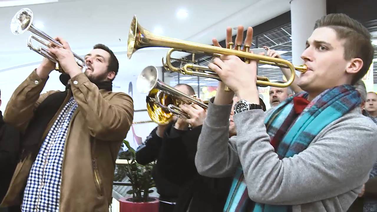Excentrycy - Maciej Stuhr flash mob