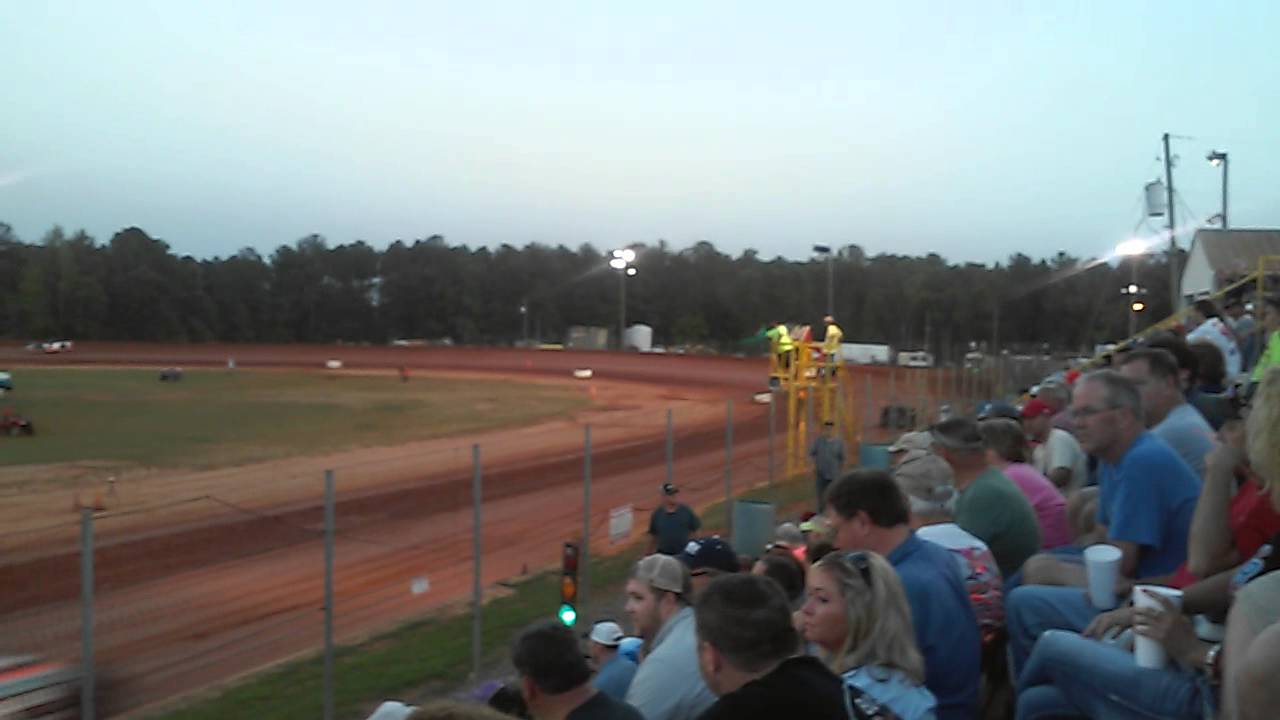 chris ferguson hot laps at modoc 6-13-2015