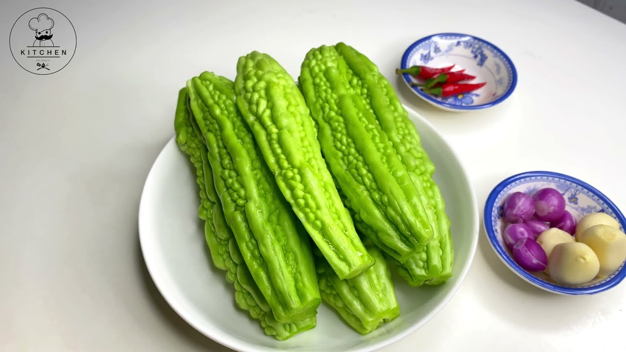 Cách làm khổ qua ngâm nước mắm cực giòn, ăn với gì cũng ngon