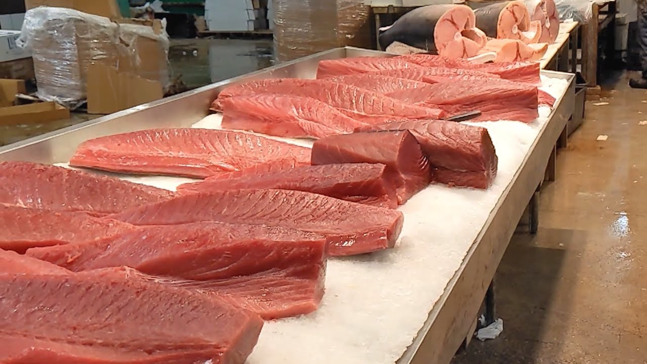 Fulton Fish Market - Fish Cutting and Full Tour - Hunts Point, Bronx NYC