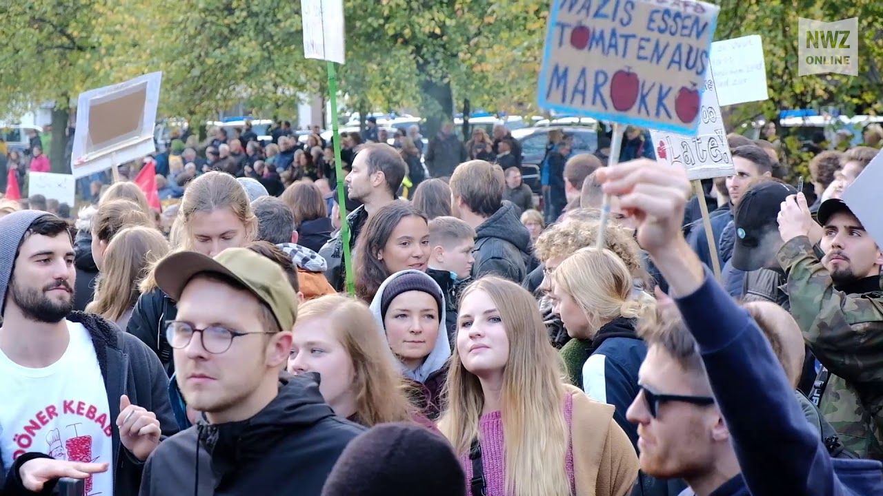 Demonstration in Oldenburg: „Kein Schritt zurück“