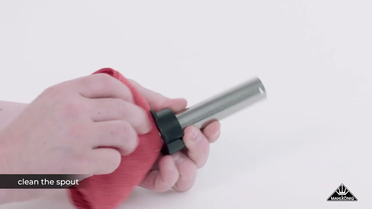 Mahlkönig EK Omnia | Grinder Chamber Cleaning With Grinder Cleaning Tablets