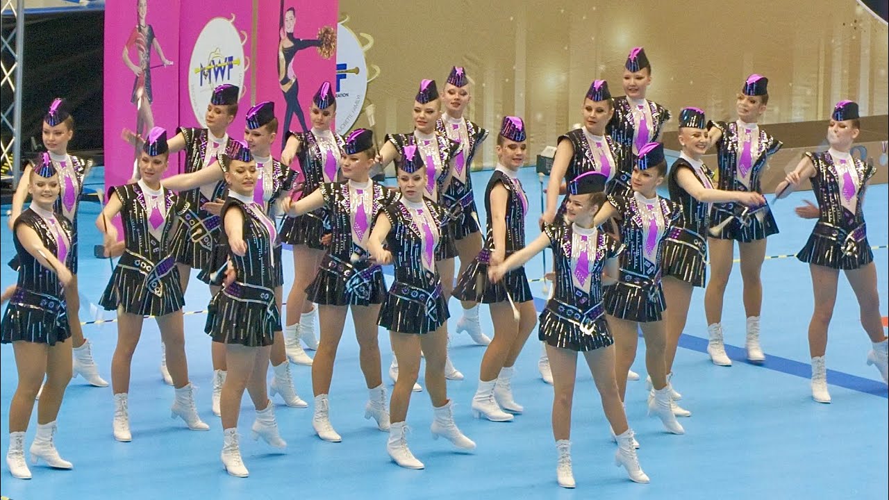 *GINA Brodek u Přerova* - defilè Baton Classic, Mažoretky / Hradec Kralove 2025
