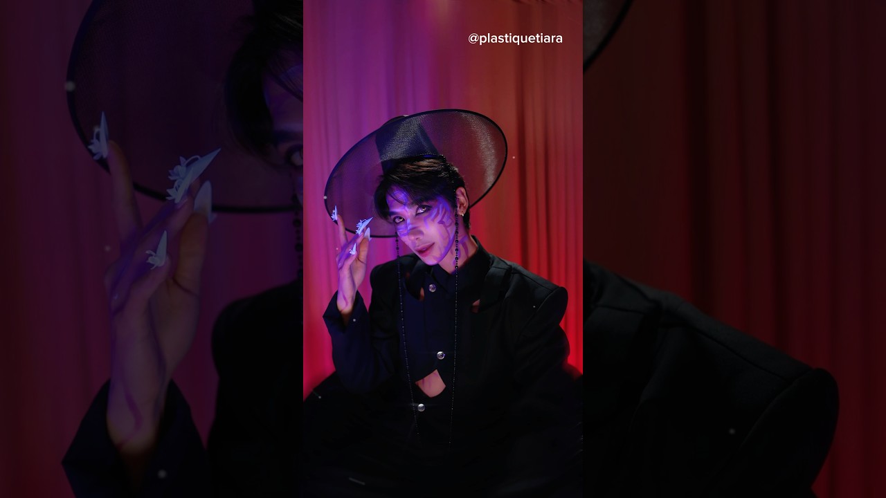 Plastique Cosplays as Jinu #kpopdemonhunters