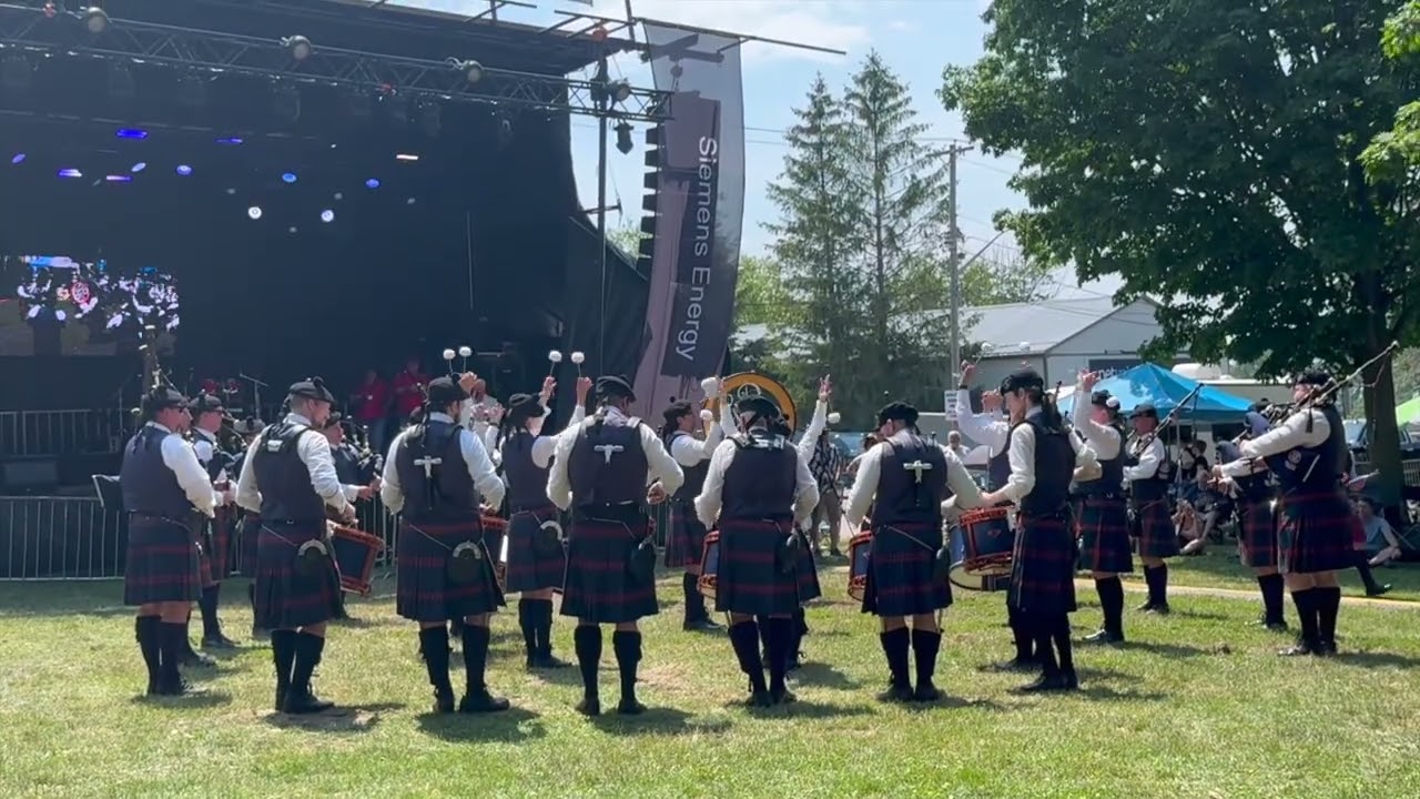 78th Fraser Highlanders perform their MSR at the 2025 Kincardine Scottish Festival