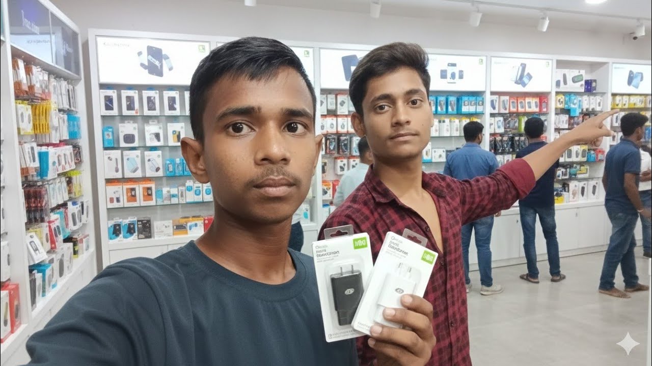 Dost ko phone charger kharidwane gaye 😅। Etna bara dukan me 😱