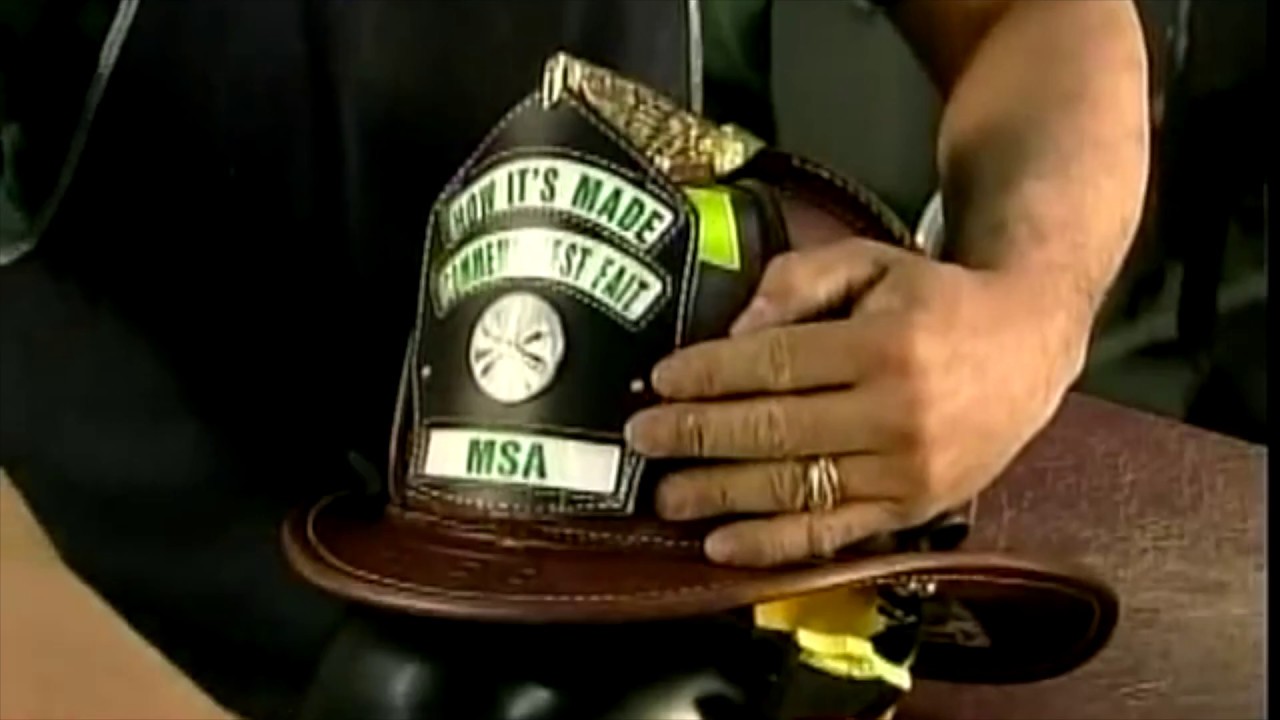 Como é Feito - Capacete de Couro para Bombeiros - Escola de Heróis
