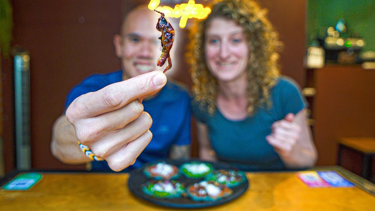 CRISPY PORK BELLY MOLE IN PUEBLA MEXICO 🇲🇽 Puebla’s Must Try Mexican Street Food + Mexico Food Tour
