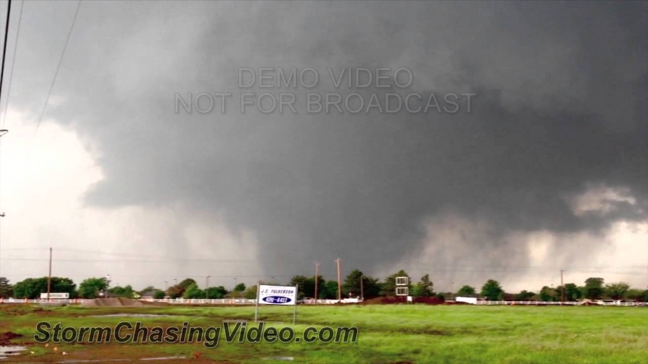 5/20/2013 Escape from the Deadly Moore, OK Tornado Traffic Jam