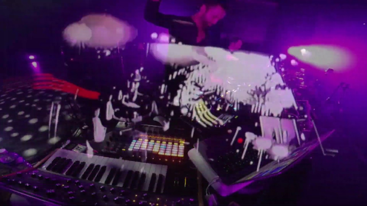 DJ Swami - Do It Again (LIVE at Trelaze Festival) ft. Deep Forest and Gaudi