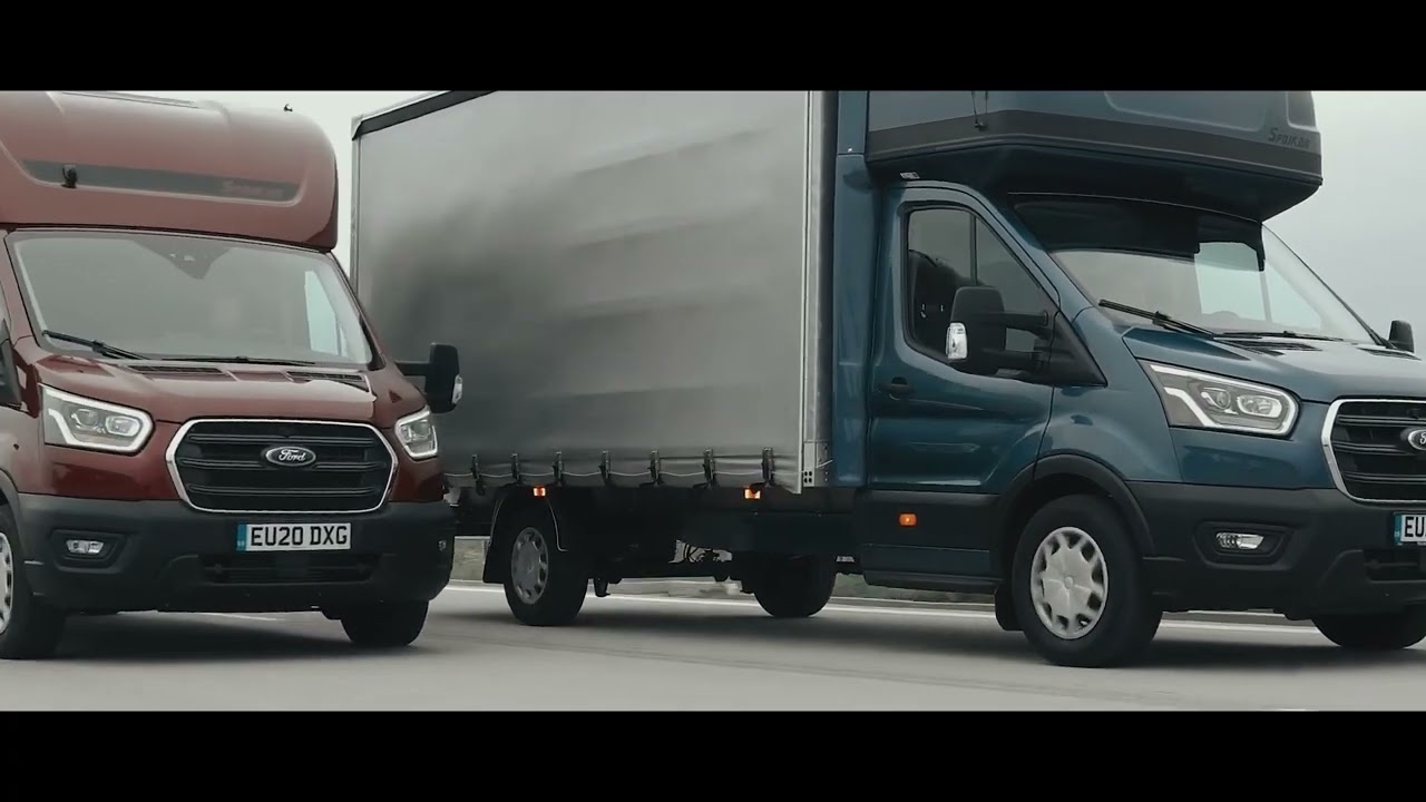 Ford Ch&acirc;ssis Cabine : Polyvalence Totale pour les Pros !