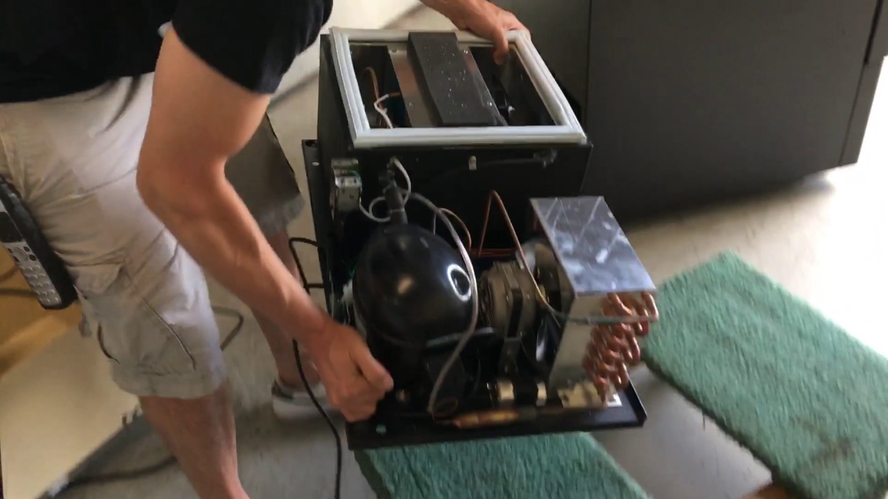 How to remove and change compressor deck/ cooling unit combo vending machine
