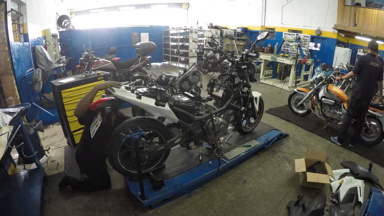 Processo de Manutenção da Honda NC 700X Branca - 1618 - LR Motos