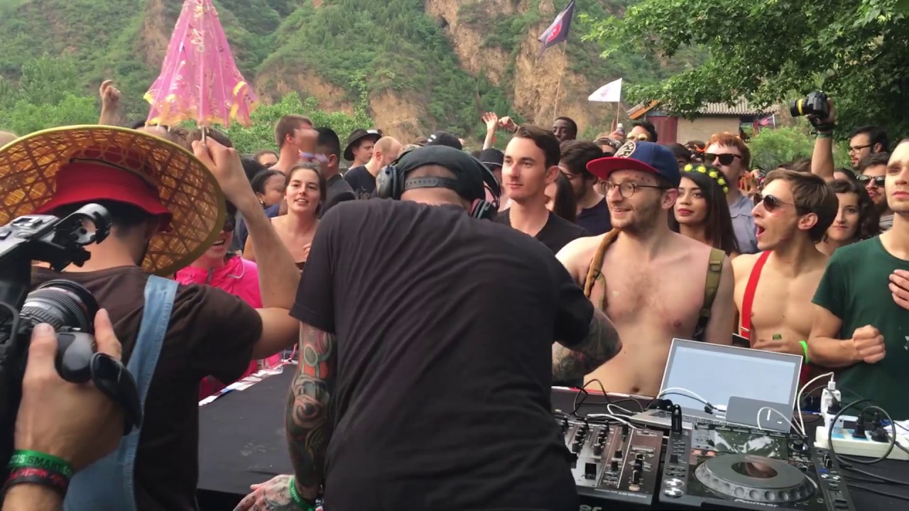 Thrasher live on the Great Wall of China Ying Yang Festival 2017