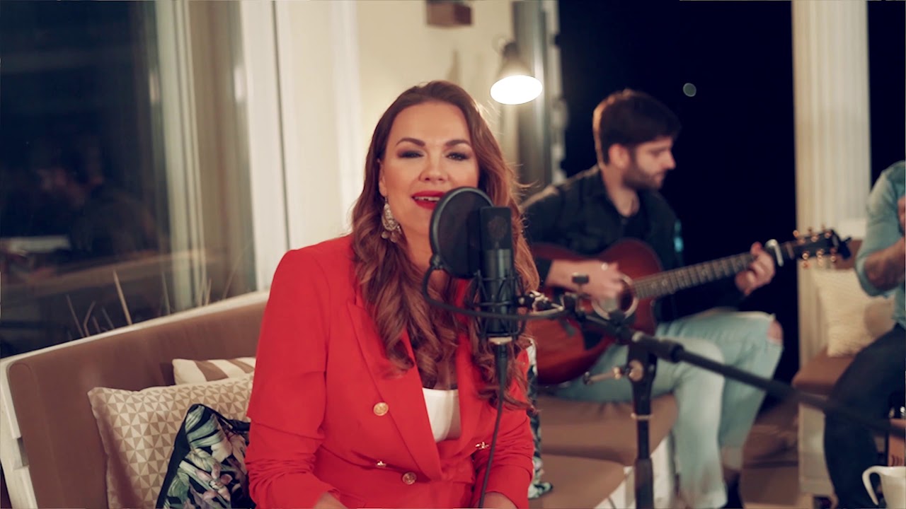REBEKA DREMELJ- Le Za kratek čas ( live- unplugged)