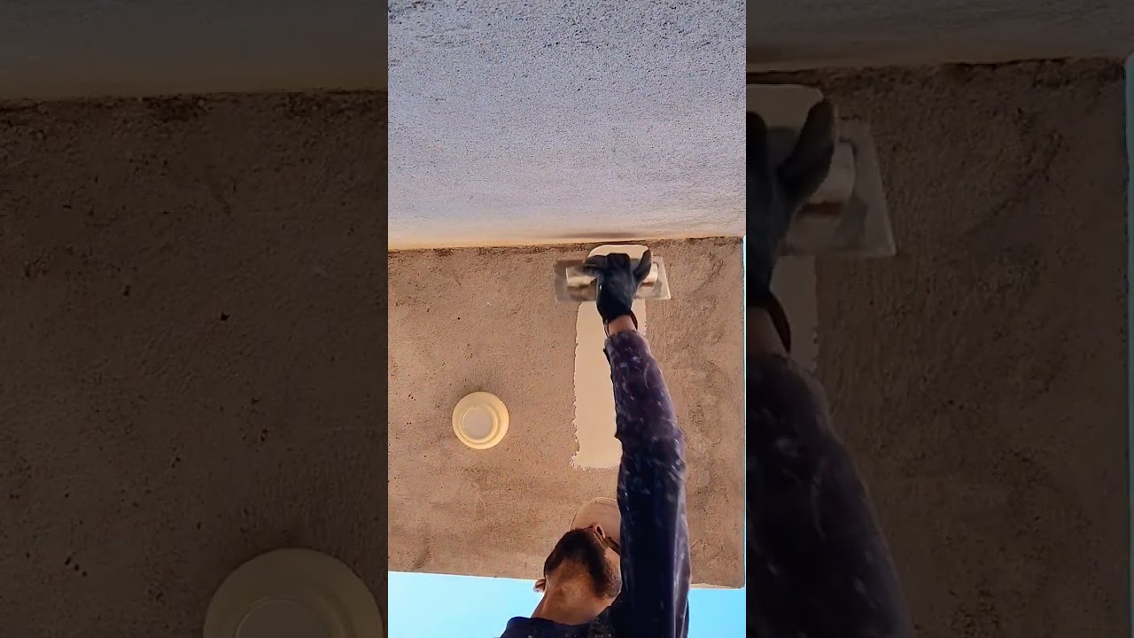 Frist cout wall putty apply painter 