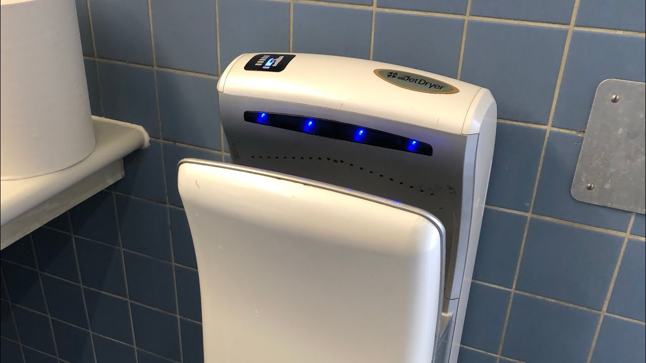 Jet hand Dryer and Unknown Rez hand dryer | Kleine Scheidegg train station