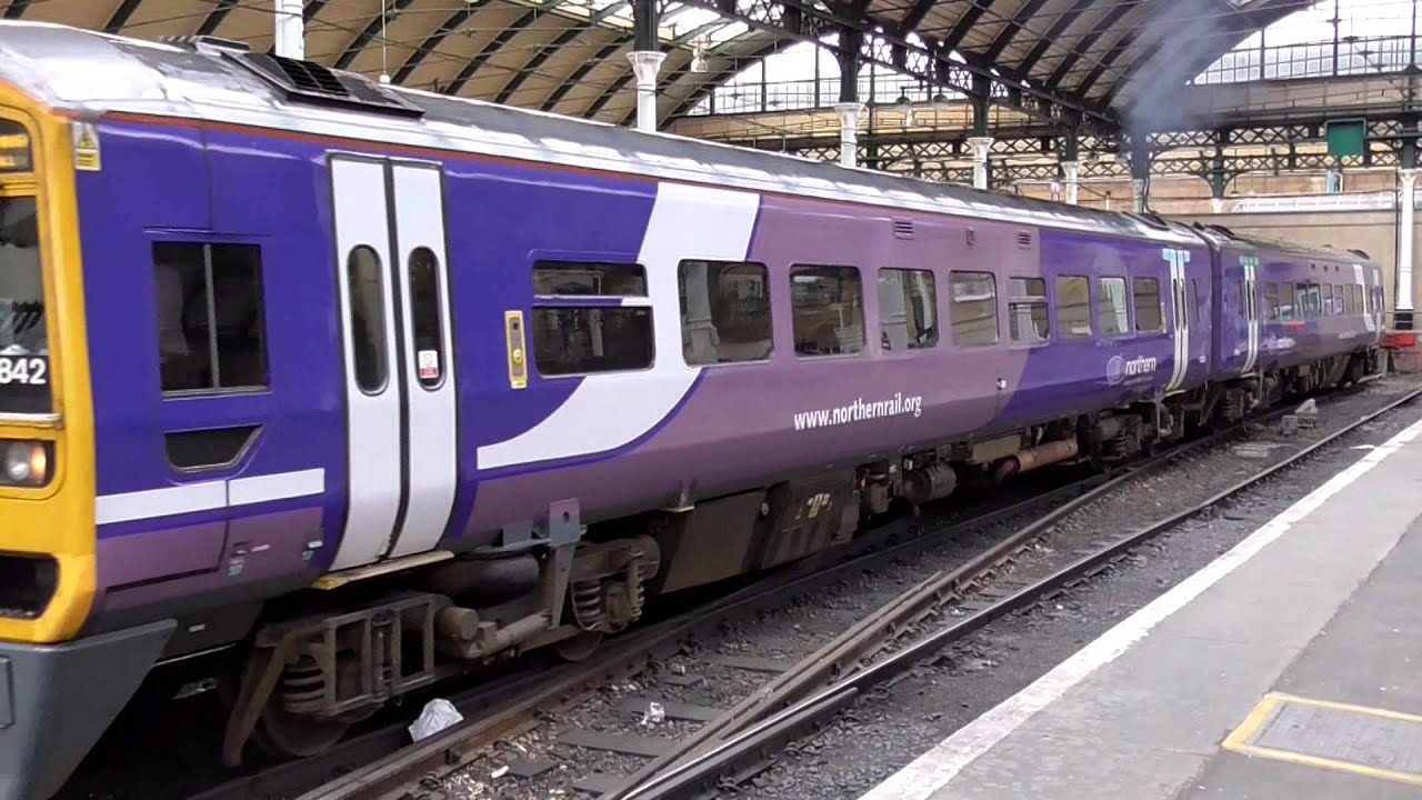 Trains At Hull Railway Station (21/9/15)