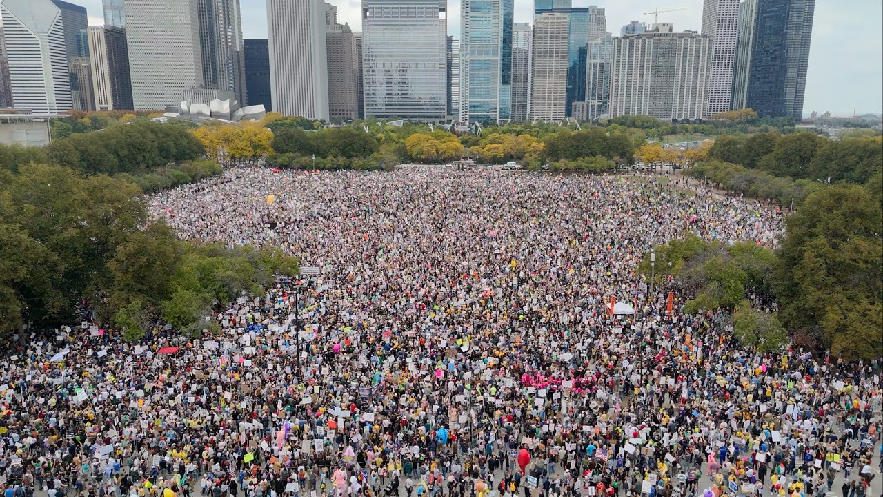 Thousands Out in Chicago for “No Kings” Protest