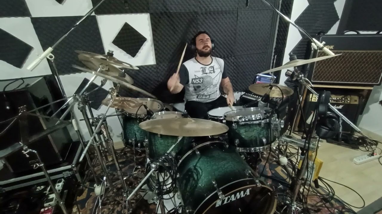 Foo Fighters - The pretender - drum cover (Jonnydrum)