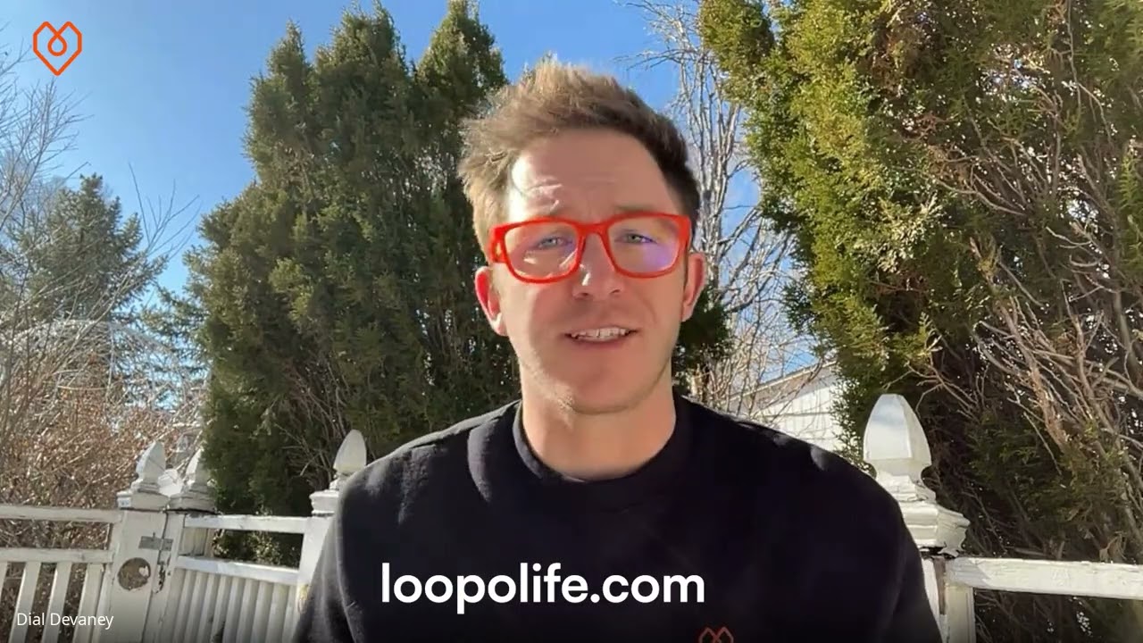 How Primal Play Reduces Dog Anxiety & Destructive Behavior | Loopo Explained