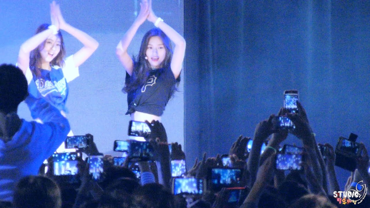 160429 아이오아이(IOI) 김도연 롯데월드 청춘페스티벌 직캠(Fancam) PICK ME(픽미)