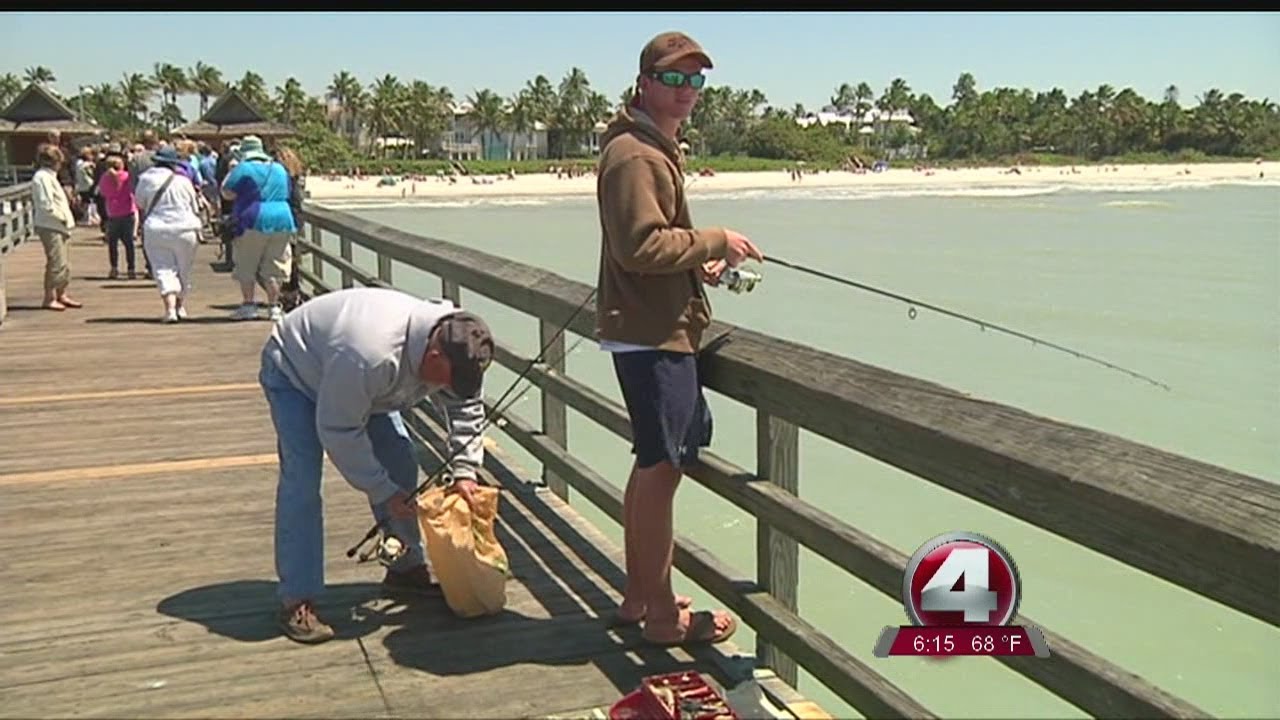 Patrols bump up on Naples pier for illegal fish hooks