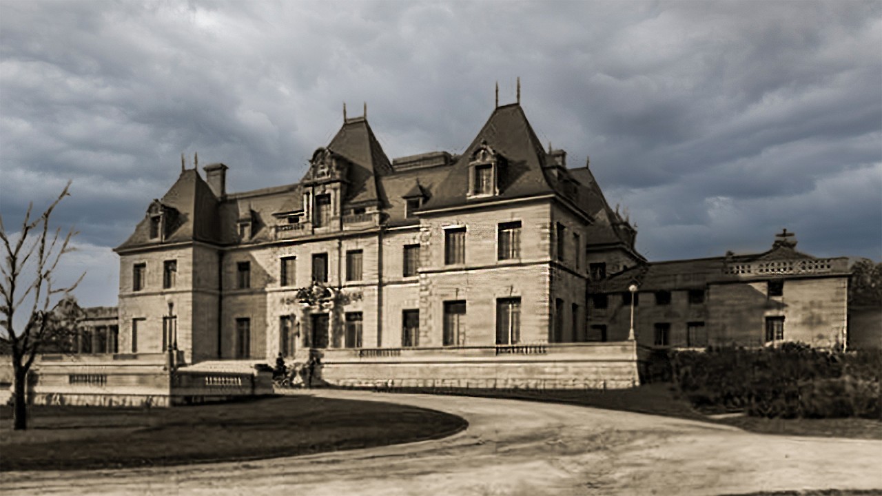 What Happened to the 10th Biggest Mansion in America? (Harbor Hill)