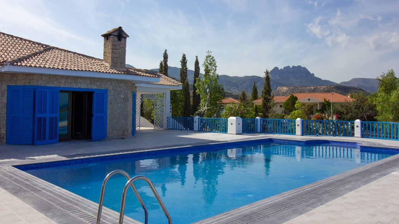 North Cyprus Properties/NordZypern/Северный Кипр - 4 bedroom bungalow + Large plot + amazing views
