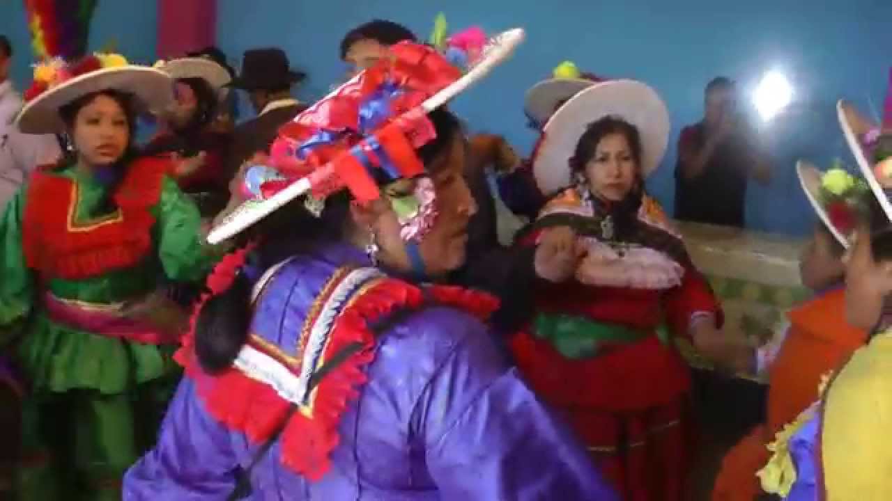 Filmaciones Carrera Los negritos  de  de Huacho Corazón  en  el pueblo de Tongos