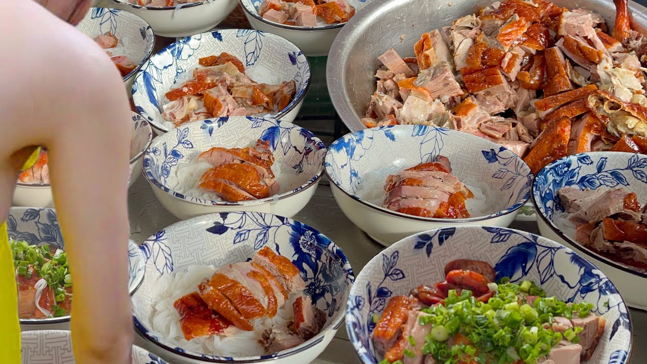 Khám phá quán phở vịt quay ngon nhất nhì xứ lạng, mỗi ngày bán hàng nghìn bát