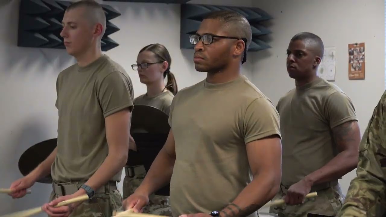 Рейсы Lackland BMT 712–722: выпускной 23 октября 2025 г.