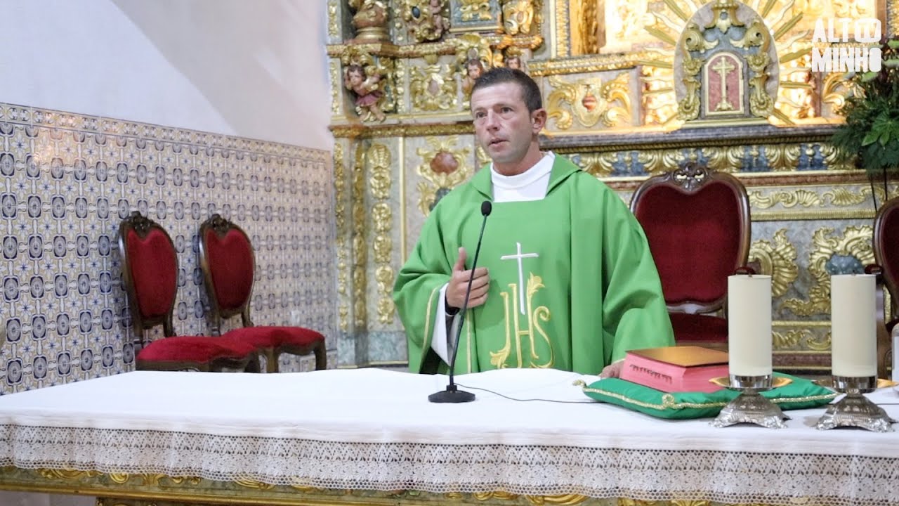 Padre Ricardo Esteves comove milhares de pessoas com textos que publica no Facebook | Altominho TV