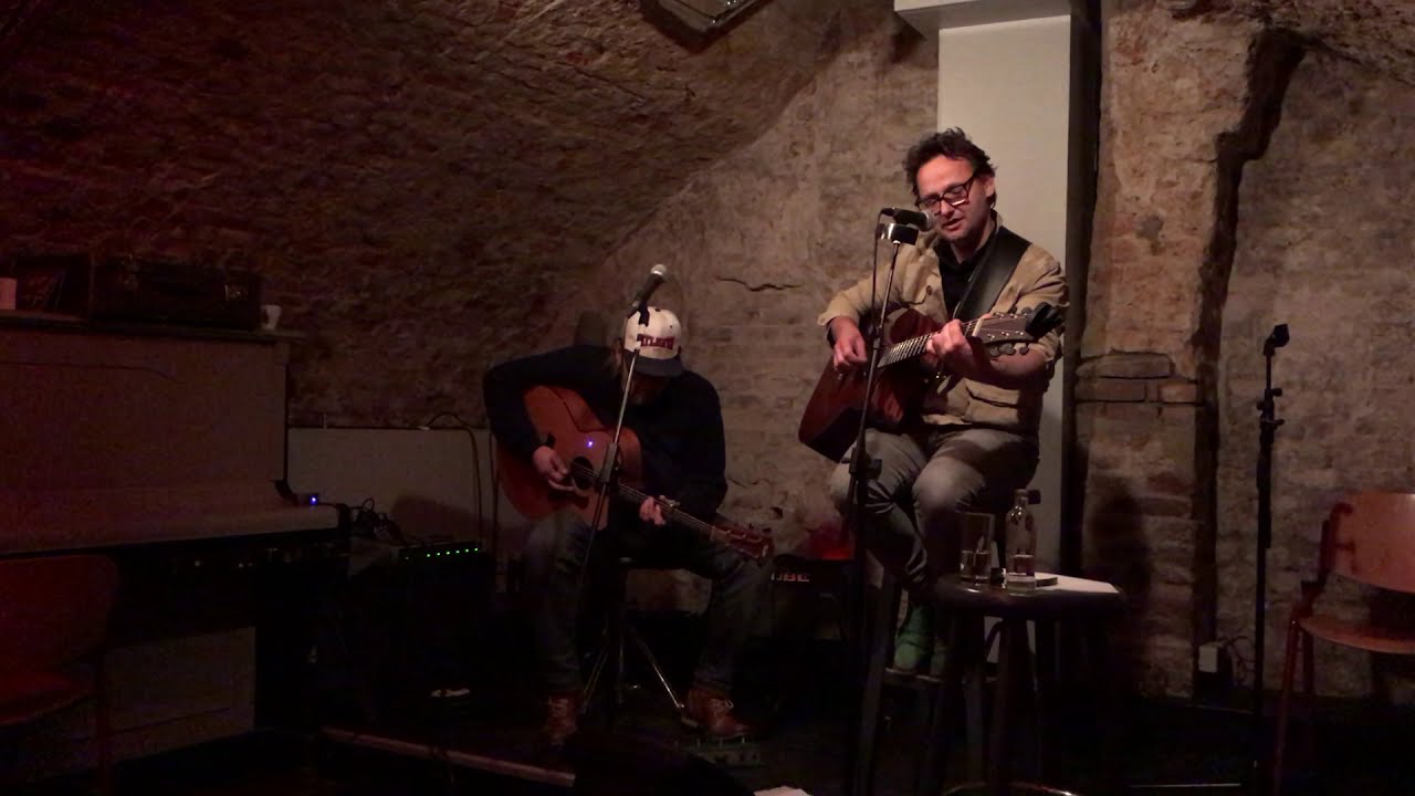 Steek een kaars op in het donker - met Johan Franssen (Van Piekeren), Kargadoor