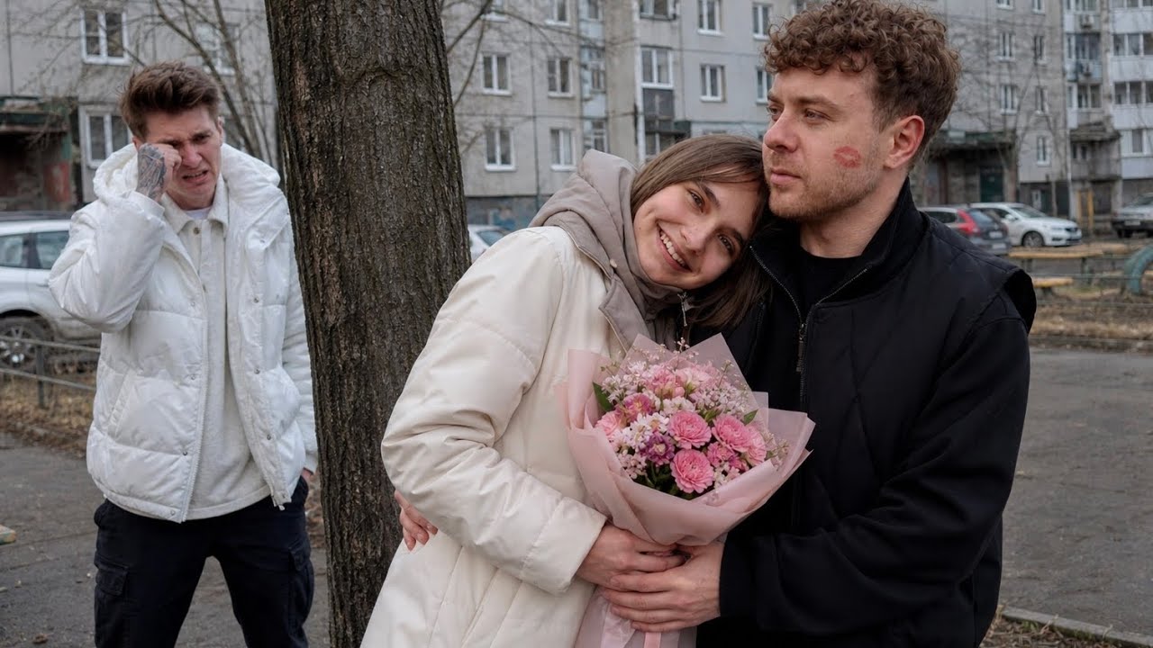 МЛАДШАЯ СЕСТРА И МОЙ ДРУГ ТАЙНО ВСТРЕЧАЮТСЯ ЗА МОЕЙ СПИНОЙ. МЕНЯ ПРЕДАЛИ!