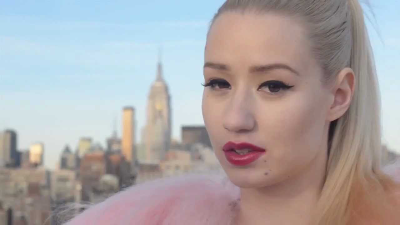 Iggy Azalea - V Magazine Photoshoot (Behind The Scenes)
