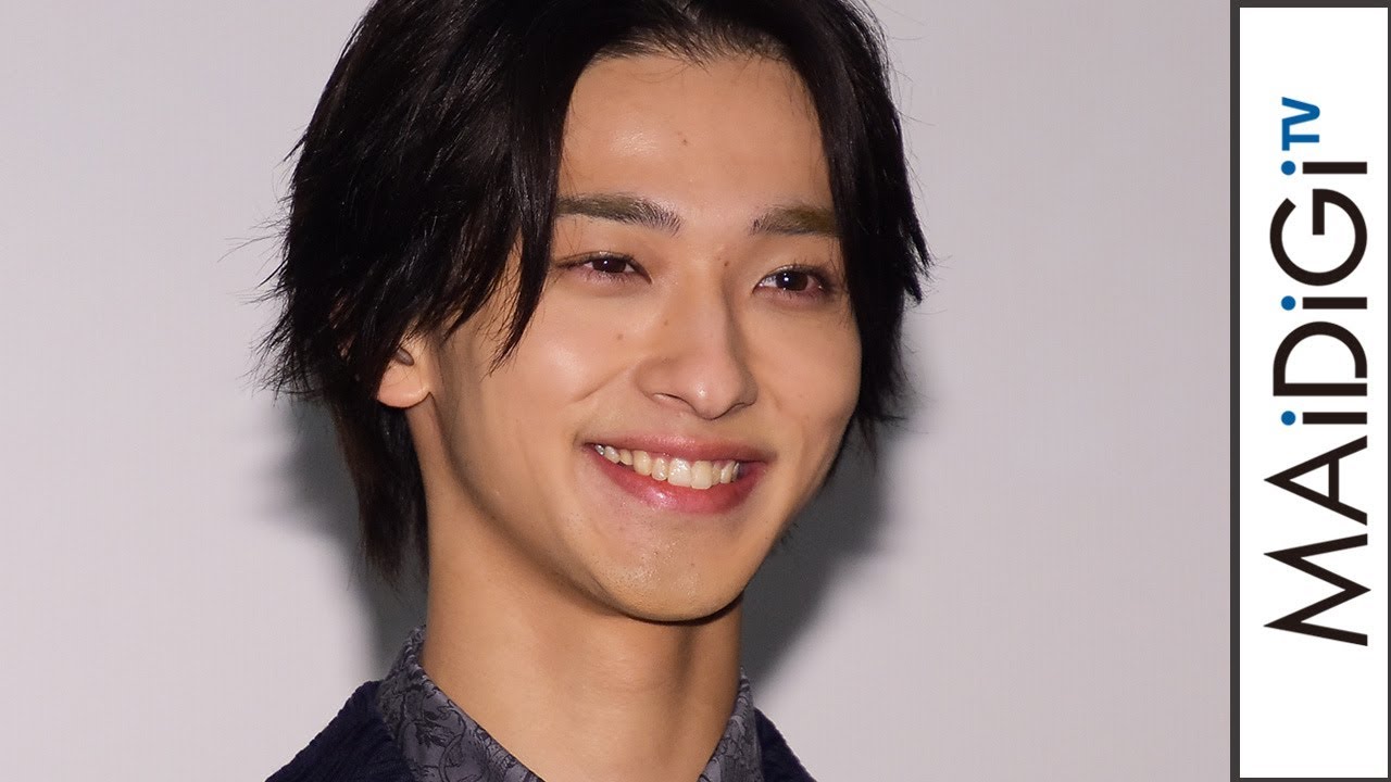 横浜流星、飯豊まりえとの“手つなぎシーン”を再現　バースデーサプライズで23歳の抱負も　映画「いなくなれ、群青」大ヒット御礼舞台あいさつ