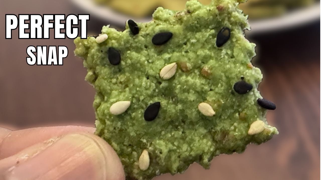 Why These Spinach Crackers Actually Snap