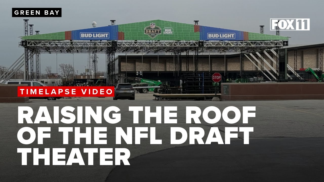 TIMELAPSE | Roof of NFL Draft Theater is raised in the shadows of Lambeau Field