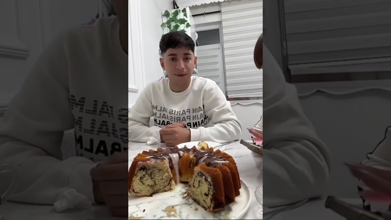 Nia Furkana Ləzzətli Havuclu Kek Biṣirdi🥮